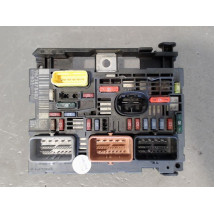 BOITE A FUSIBLES PEUGEOT 308 2011-