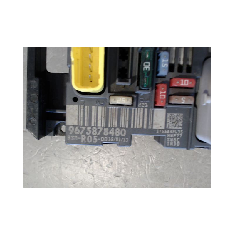BOITE A FUSIBLES PEUGEOT 308 2011-
