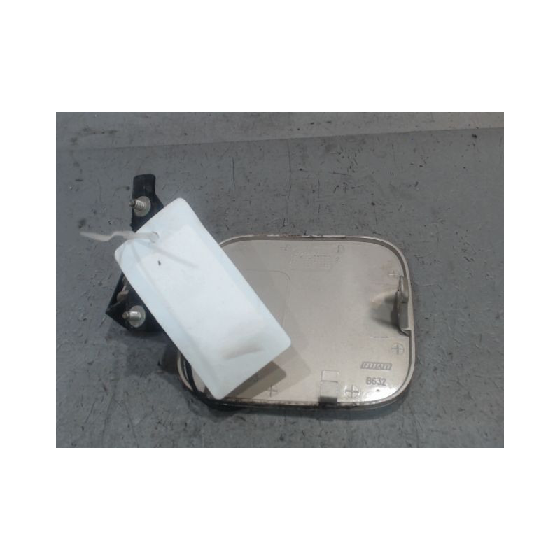 VOLET DE TRAPPE CARBURANT LANCIA MUSA
