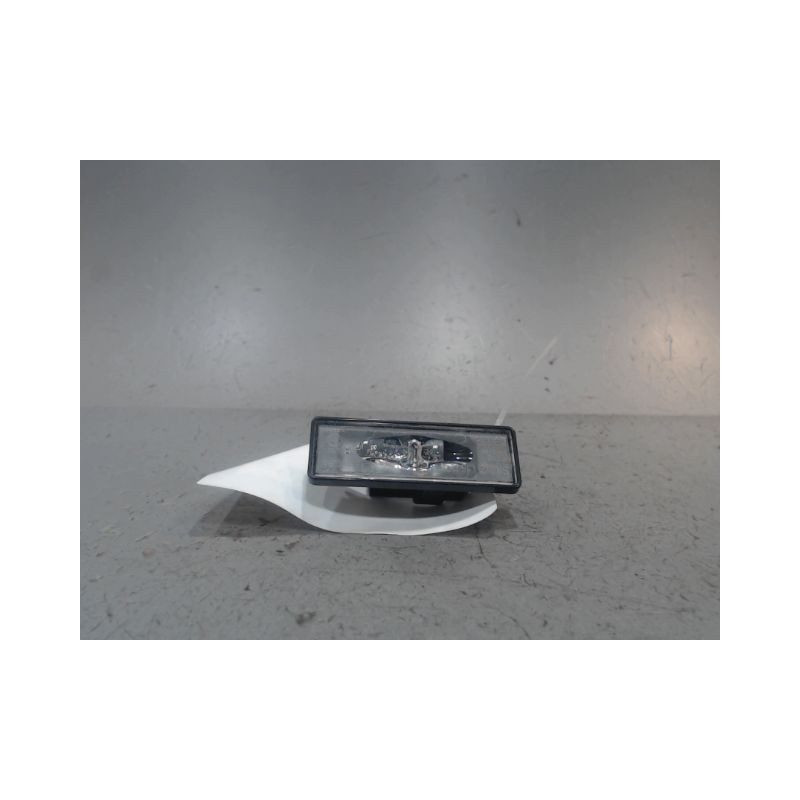 ECLAIREUR PLAQUE DE POLICE DROIT DACIA SANDERO
