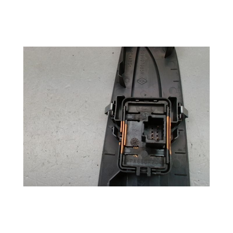 COMMANDE LEVE-GLACE PORTE AVD RENAULT ESPACE 2009-