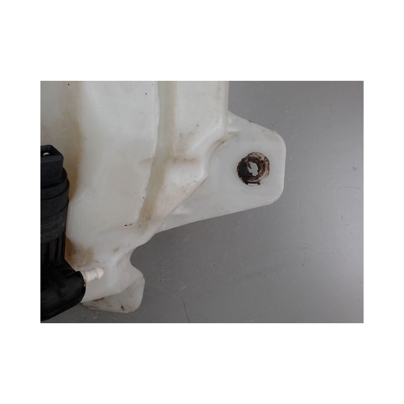 RESERVOIR LAVE-GLACE AVANT FIAT PUNTO