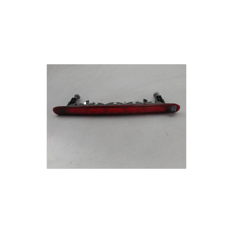 FEUX STOP SUPPLEMENTAIRE SUZUKI SWIFT