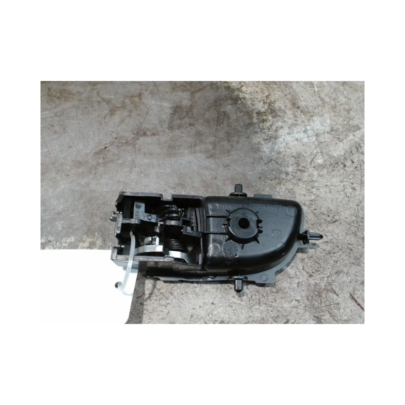 POIGNEE INTERIEURE PORTE ARRIERE DROIT TOYOTA AYGO 5P