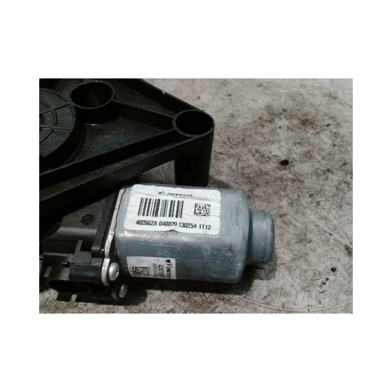 MECANISME+MOTEUR LEVE-GLACE AVANT DROIT TOYOTA AYGO 5P