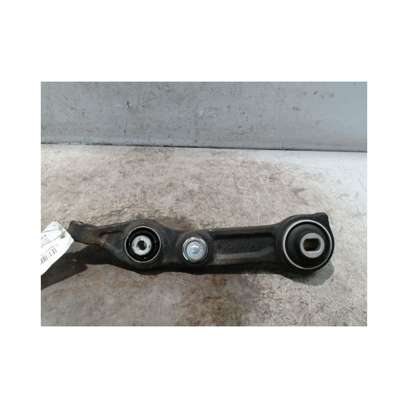 TRIANGLE INFERIEUR AVANT GAUCHE MERCEDES CLS