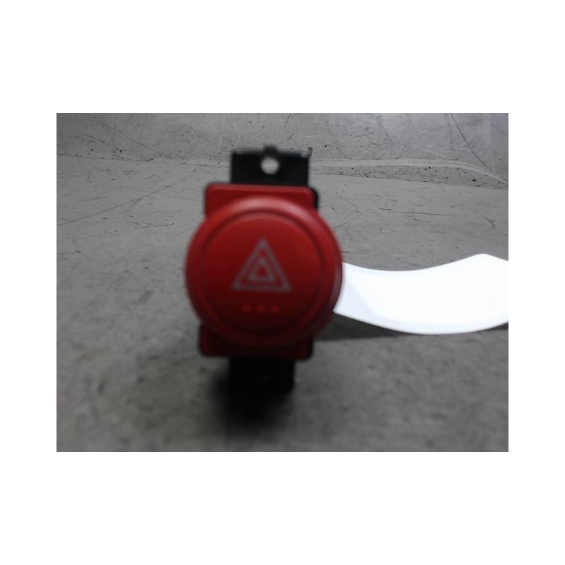 BOUTON DE WARNING HONDA CIVIC 2004-