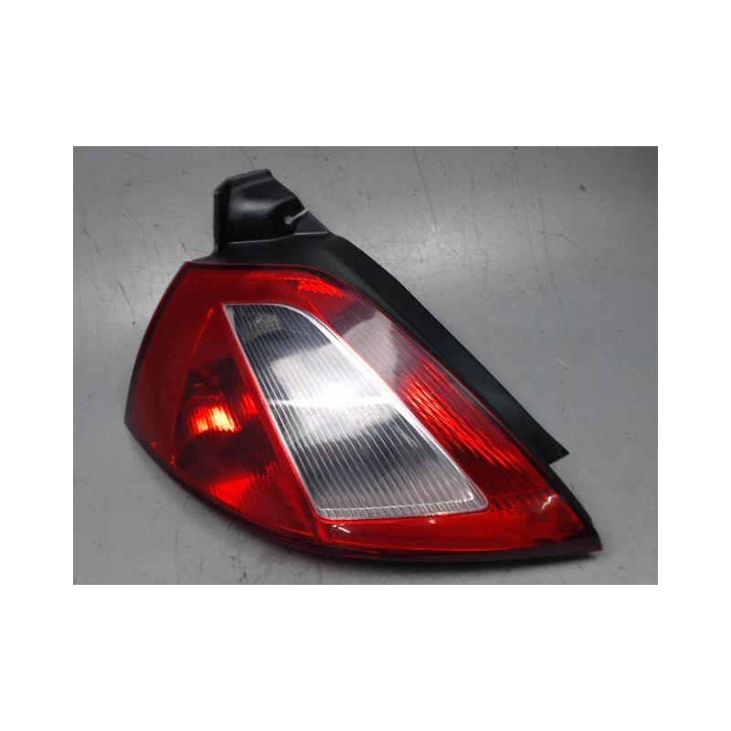 FEU ARRIERE GAUCHE  RENAULT MEGANE II PH1 02-05