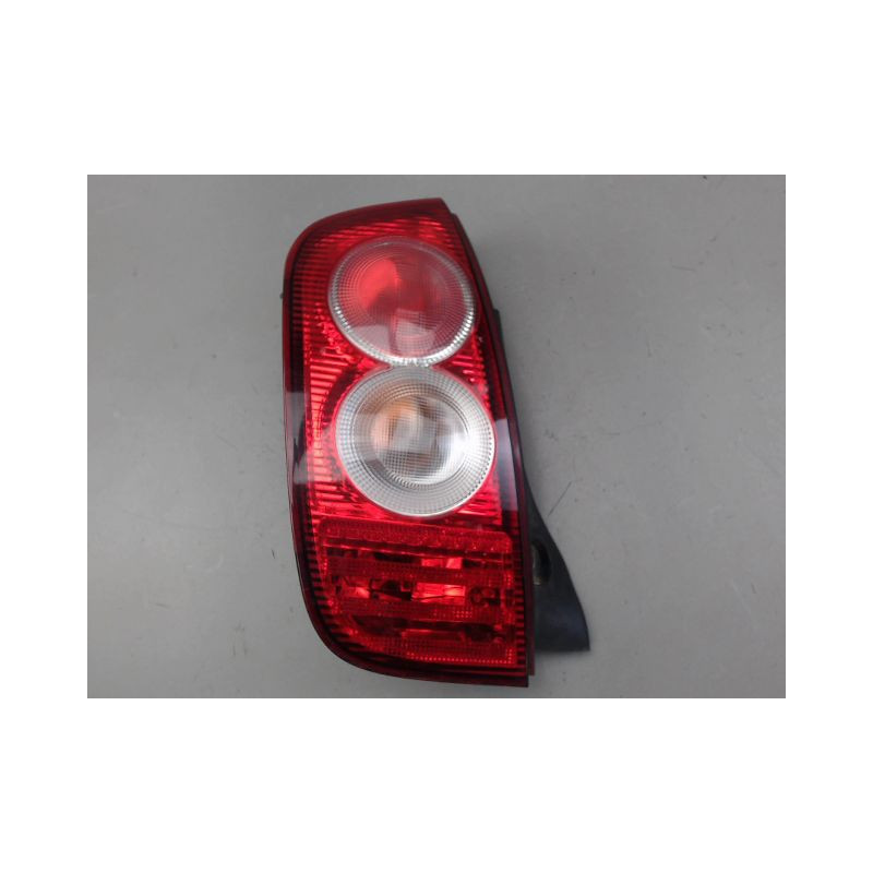 FEU ARRIERE GAUCHE  NISSAN MICRA