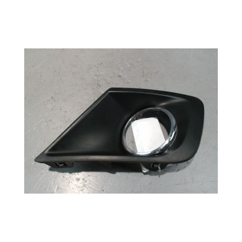 OBTURATEUR PHARE ADDITIONNEL PARE-CHOC AVG PEUGEOT 207 CC