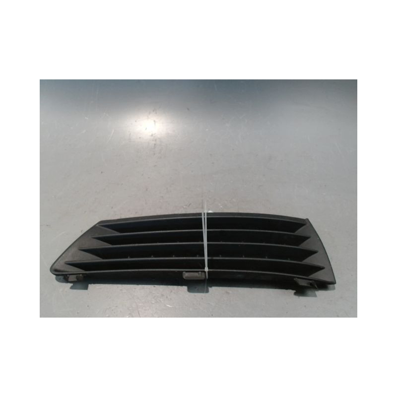 OBTURATEUR PHARE ADDITIONNEL PARE-CHOC AVG OPEL ZAFIRA 2006-