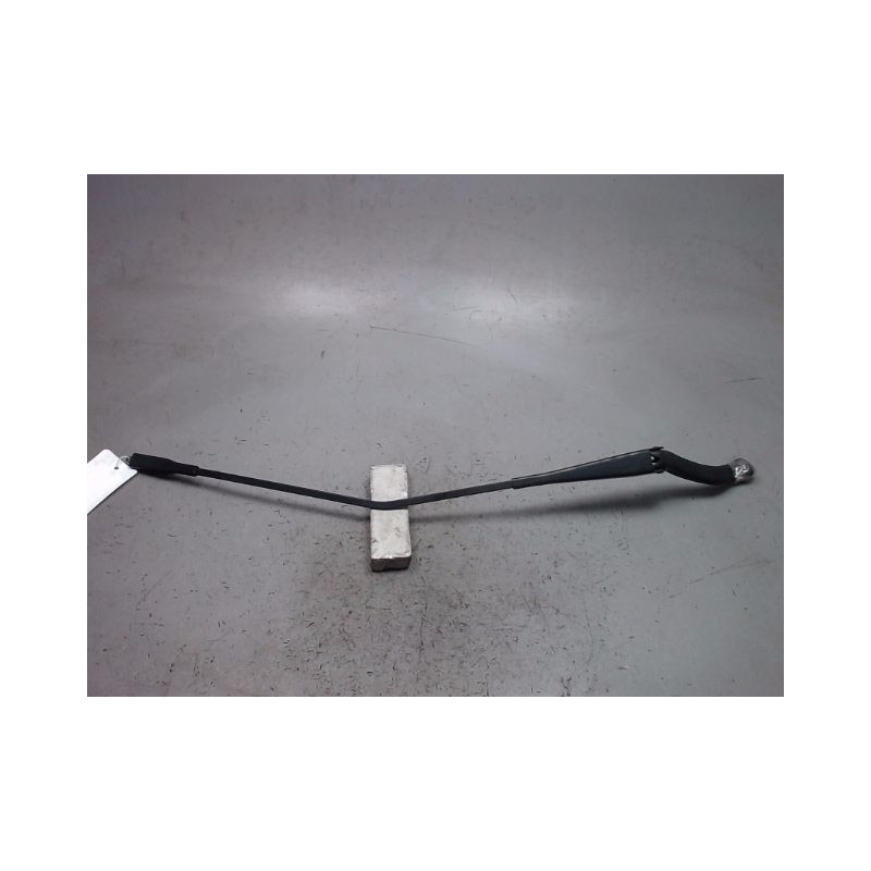 BRAS ESSUIE-GLACE AVANT DROIT OPEL CORSA