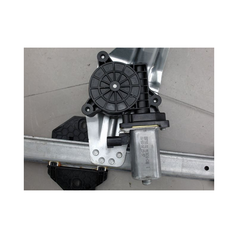 MECANISME LEVE-GLACE AVANT DROIT DACIA SANDERO