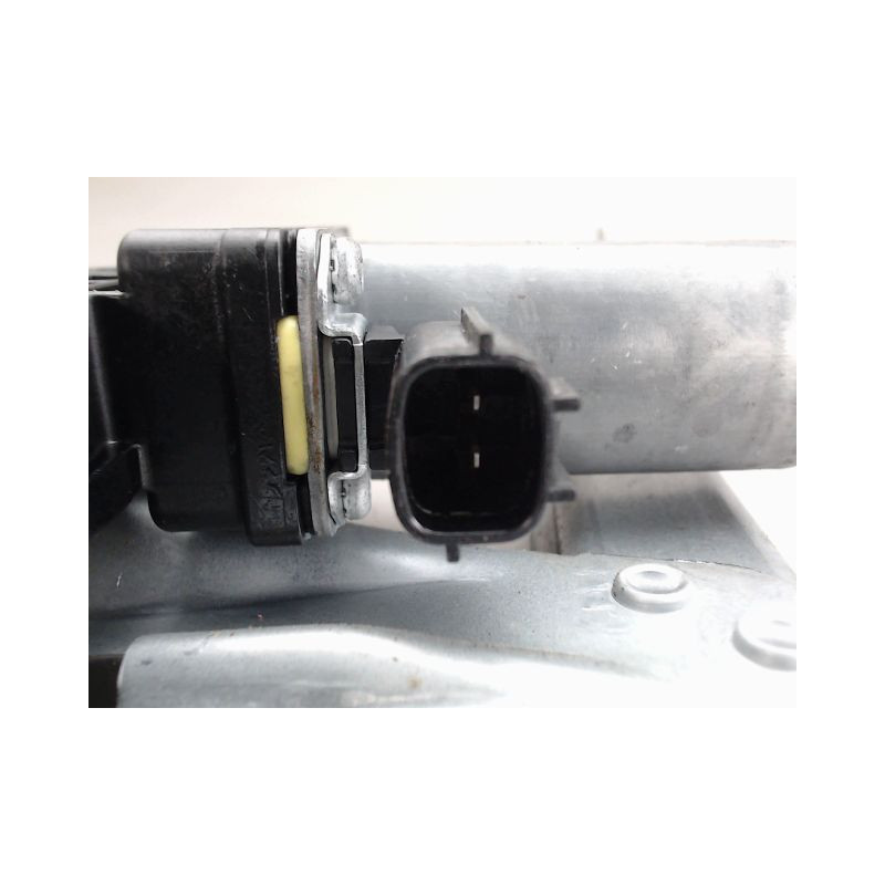 MECANISME LEVE-GLACE AVANT DROIT DACIA SANDERO