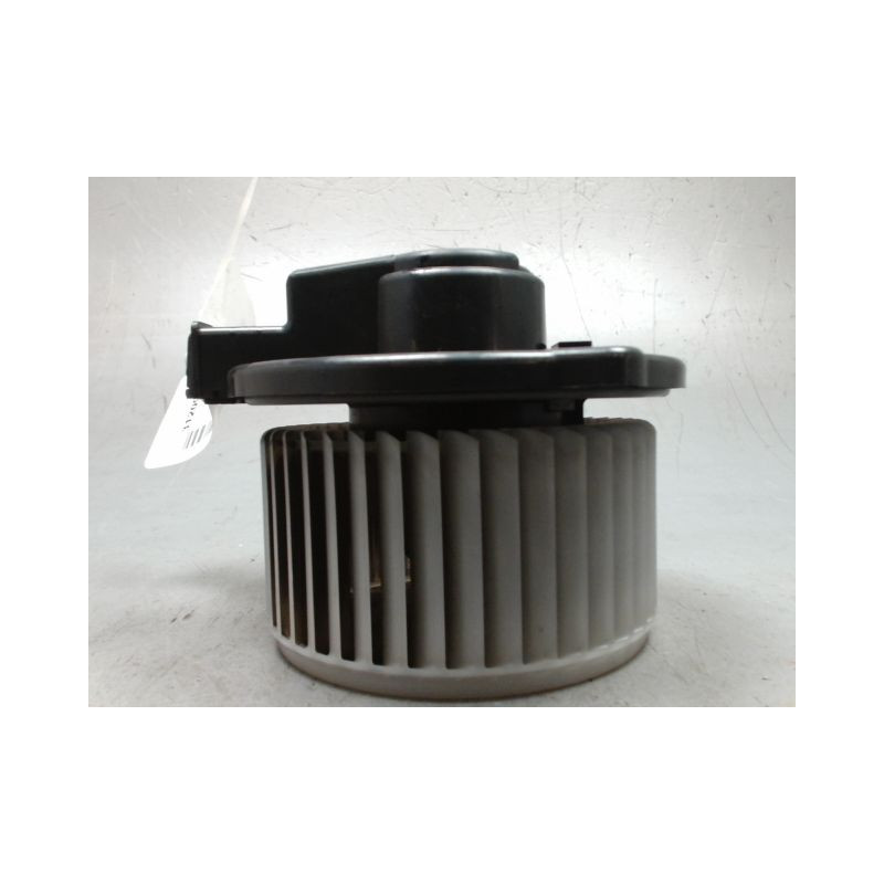 MOTEUR VENTILATEUR CHAUFFAGE DAIHATSU TREVIS