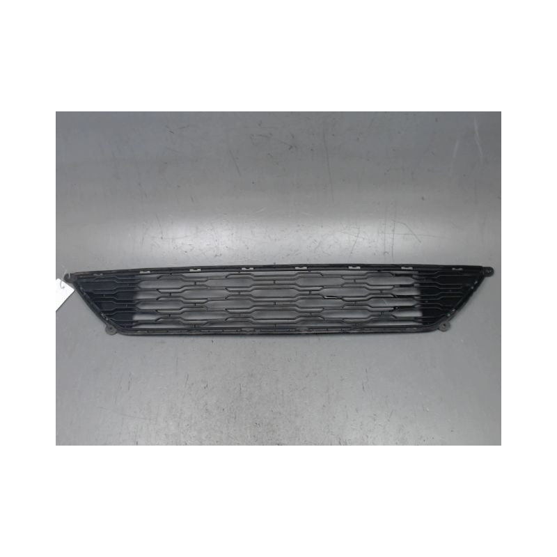 GRILLE PARE-CHOC AVANT KIA CEE-D