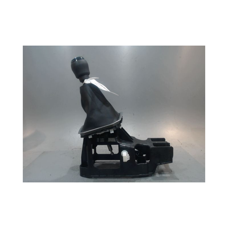 LEVIER DE VITESSES DACIA SANDERO 1.0 TCe 90