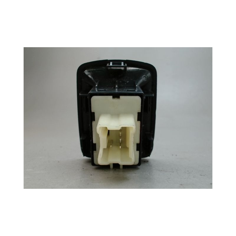 COMMANDE LEVE-GLACE PORTE AVD RENAULT KANGOO