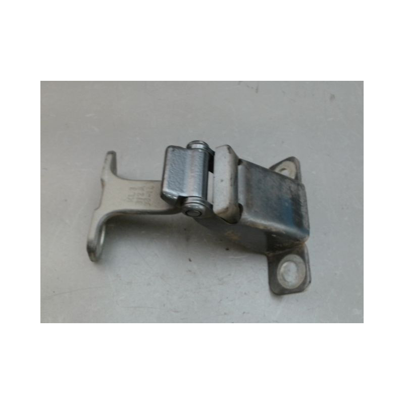 CHARNIERE INF PORTE BATTANTE ARG RENAULT KANGOO