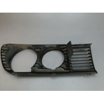 GRILLE CALANDRE DROIT B.M.W. 518