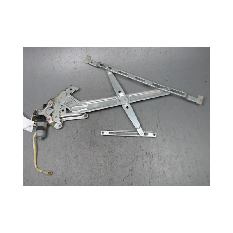 MECANISME+MOTEUR LEVE-GLACE AVANT DROIT MAZDA BT-50