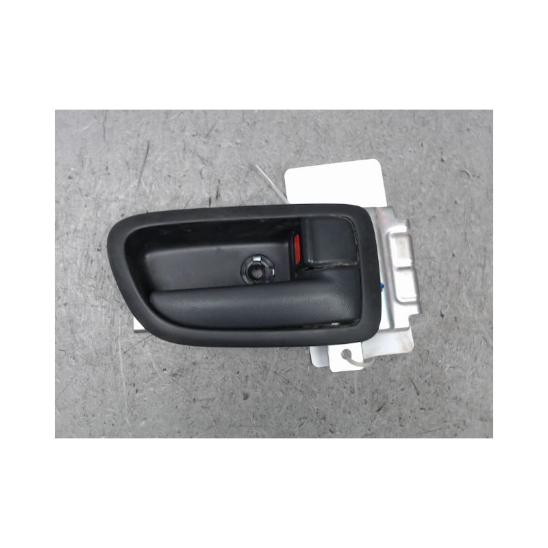POIGNEE INTERIEURE PORTE AVANT DROIT MAZDA BT-50