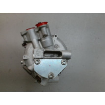 COMPRESSEUR AIR CONDITIONNE RENAULT CLIO