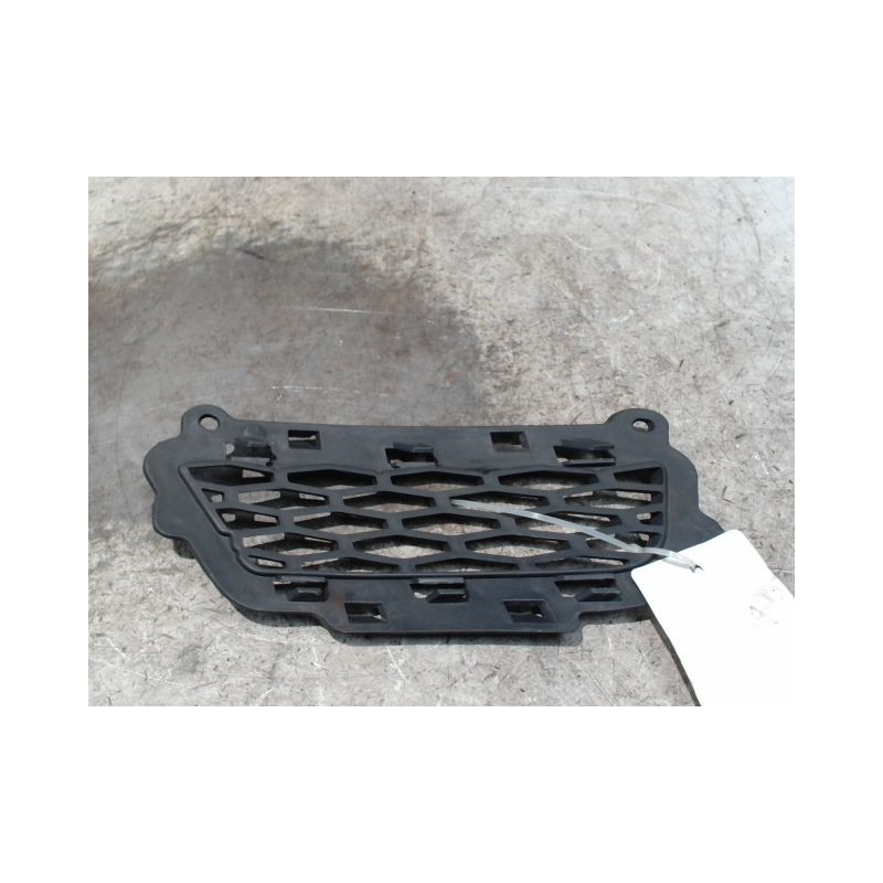 GRILLE VENTILATION PARE-CHOC AVD LAND ROVER RR EVOQUE