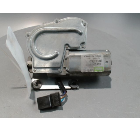 MOTEUR ESSUIE-GLACE AR