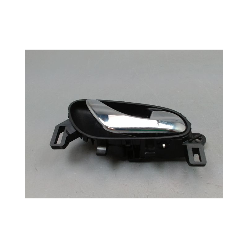 POIGNEE INTERIEURE PORTE AVANT DROIT NISSAN QHASQAI 2007-