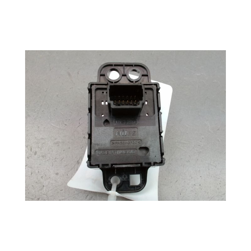 INTERIEUR COMMANDE FREIN A MAIN NISSAN QHASQAI 2007-