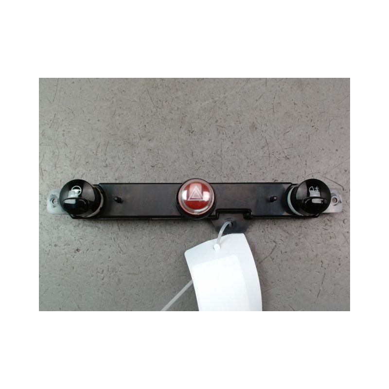 BOUTON DE WARNING FIAT 500 II Phase 1 2007-...