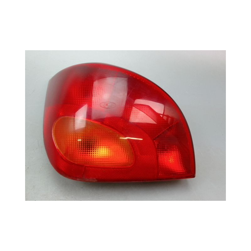 FEU ARRIERE GAUCHE  FORD FIESTA IV Phase 2 1999-2002