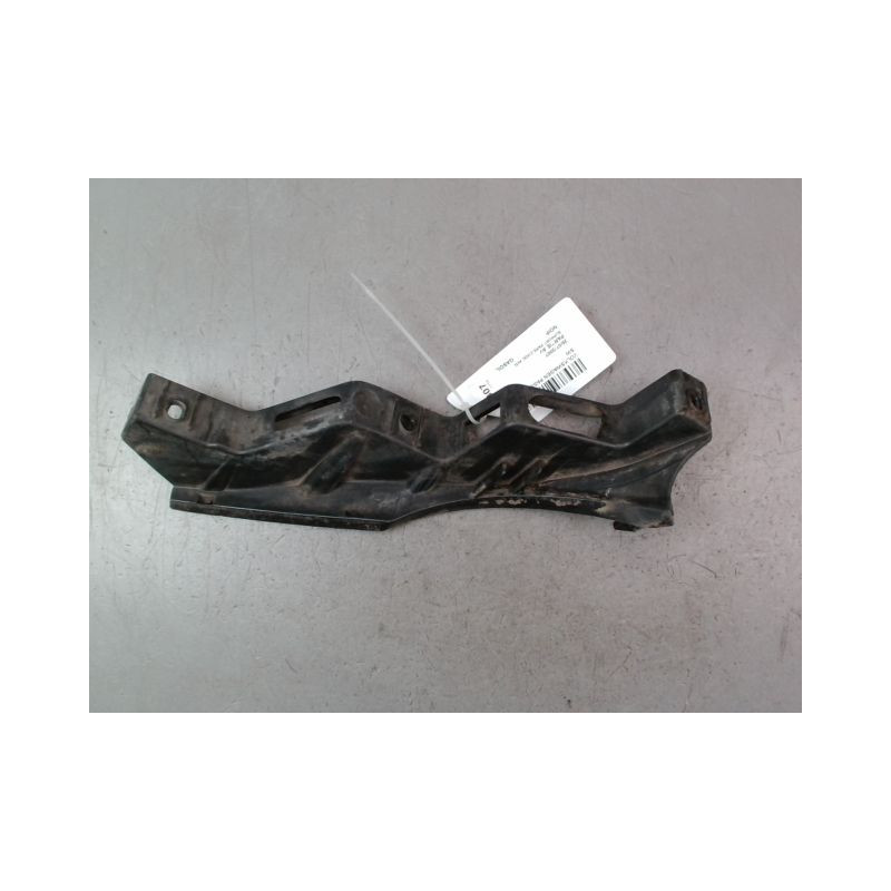 SUPPORT PARE-CHOC AVG VOLKSWAGEN PASSAT SW 2005-