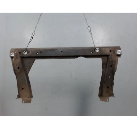 TRAVERSE INFERIEURE ARMATURE AVANT RENAULT MEGANE