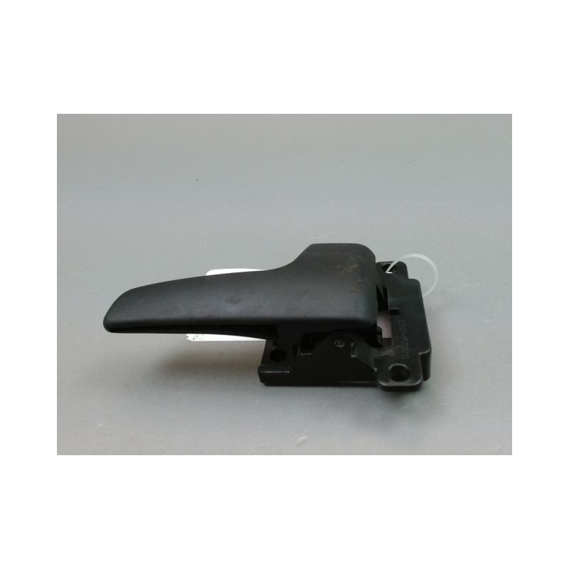 POIGNEE INTERIEURE PORTE AVANT DROIT KIA VENGA 09-