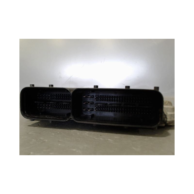 CALCULATEUR MOTEUR OPEL MERIVA 2003-2005