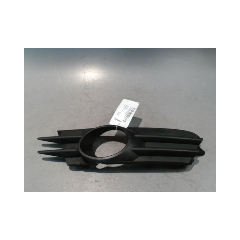 OBTURATEUR PHARE ADDITIONNEL PARE-CHOC AVD VOLKSWAGEN SCIROCCO 2008-