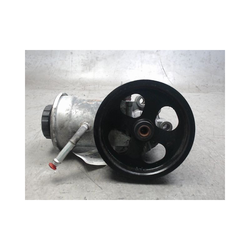 POMPE DIRECTION ASSISTEE TOYOTA AVENSIS BREAK 2006-
