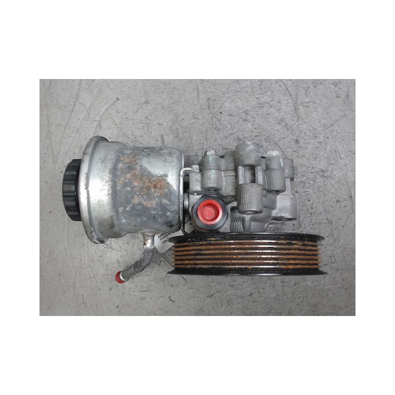 POMPE DIRECTION ASSISTEE TOYOTA AVENSIS BREAK 2006-