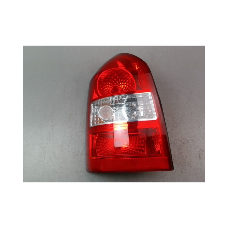 FEU ARRIERE GAUCHE  HYUNDAI TUCSON BREAK I 2004-2010