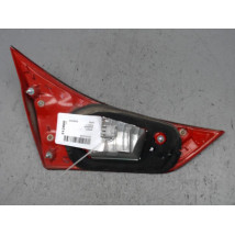FEU ARRIERE INTERIEUR DROIT TOYOTA AURIS