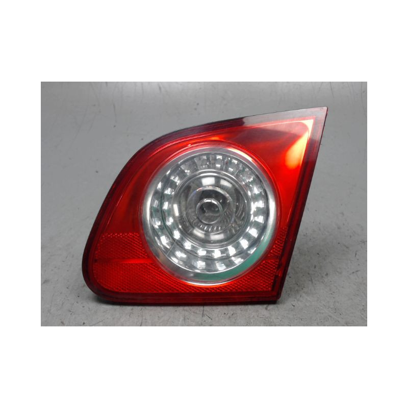 FEU ARRIERE INTERIEUR DROIT VOLKSWAGEN PASSAT 2005-