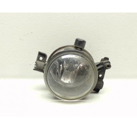 PHARE ANTIBROUILLARD AVD