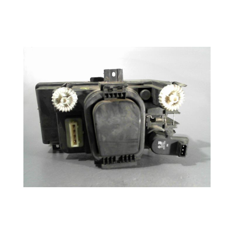 PHARE DROIT VOLKSWAGEN POLO