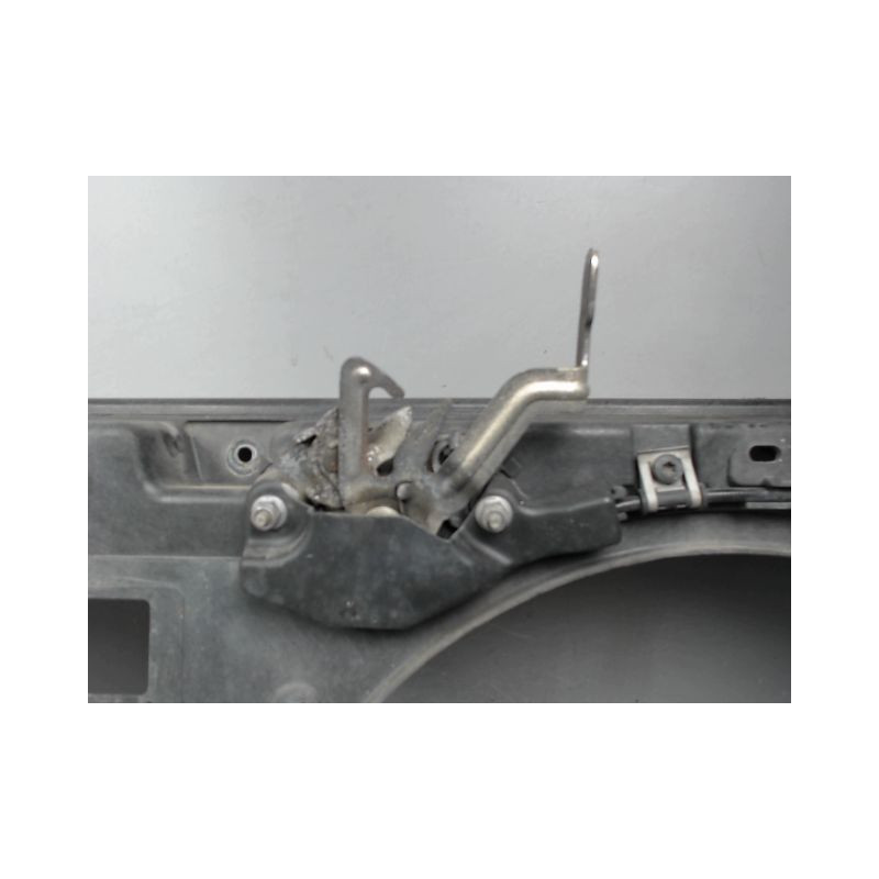 SUPPORT DE VENTILATEUR PEUGEOT 308
