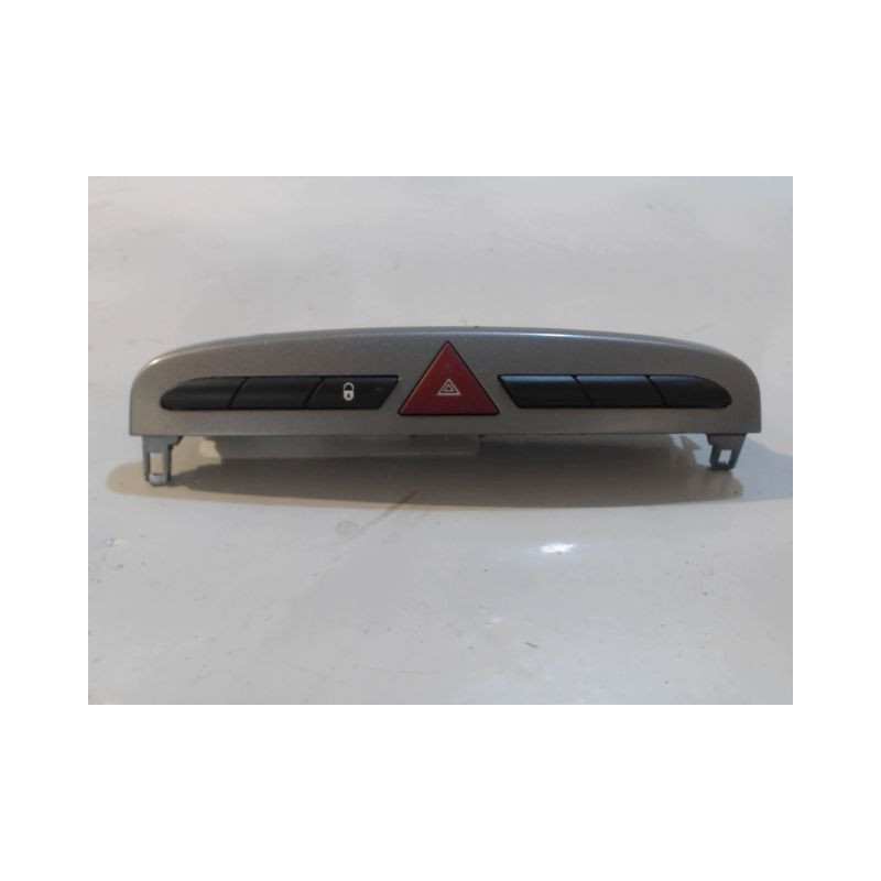 BOUTON DE WARNING PEUGEOT 308 2009-
