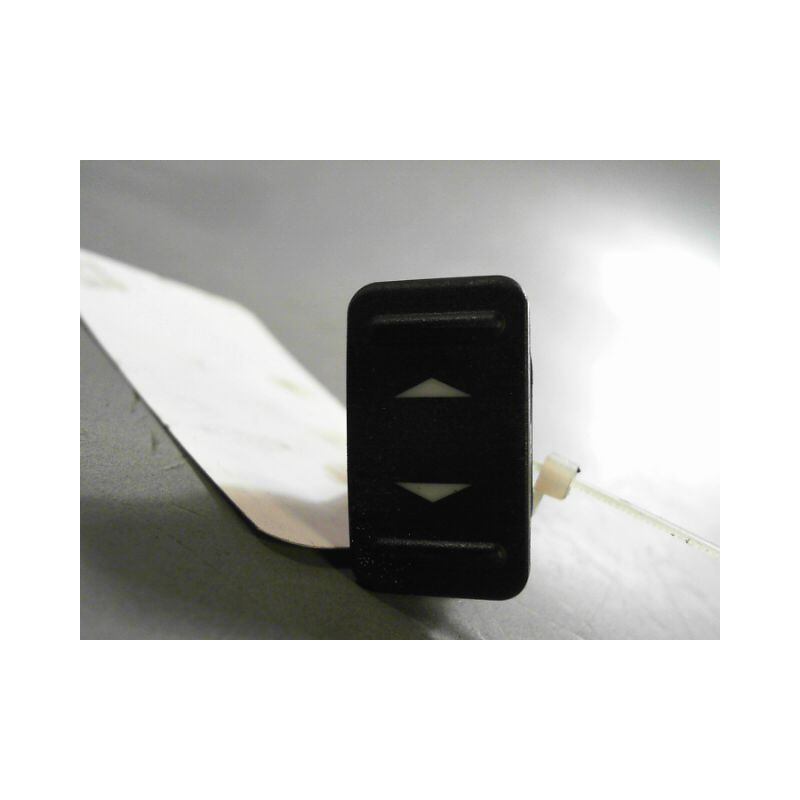 COMMANDE LEVE-GLACE PORTE AVD FORD MONDEO