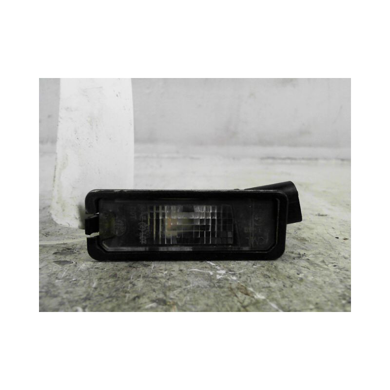 ECLAIREUR PLAQUE DE POLICE GAUCHE VOLKSWAGEN GOLF VI 2008-