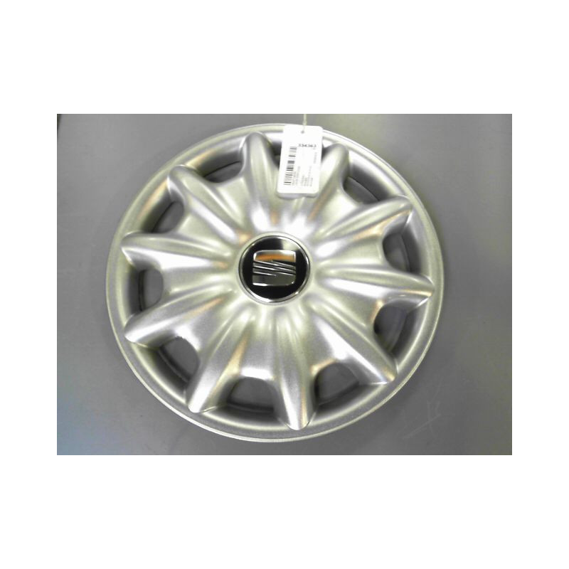 ENJOLIVEUR DE ROUE SEAT LEON 2000-2006